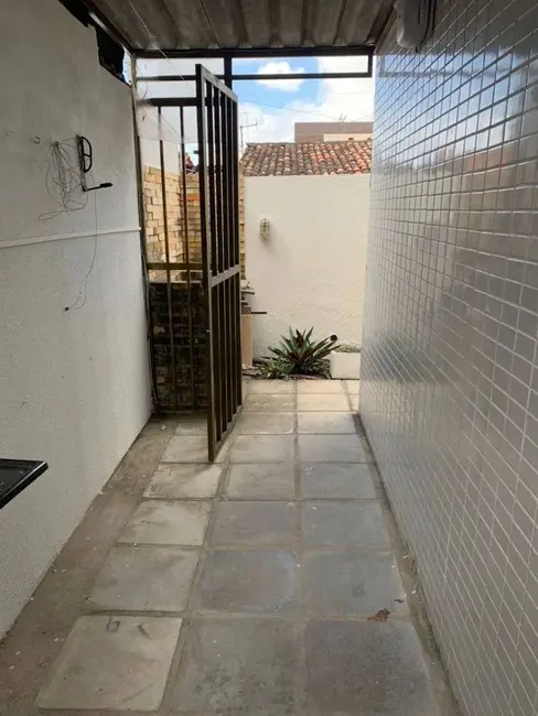 Foto 2 de Apartamento com 2 quartos à venda, 70m2 em Mangabeira, Joao Pessoa - PB