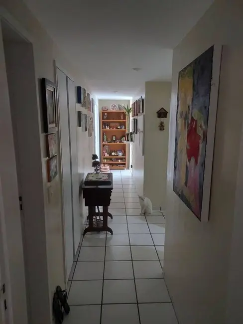 Apartamento com 4 quartos à venda, 120m2 em Boa Viagem, Recife - PE - imagem 8 Foto 8 de Apartamento com 4 quartos à venda, 120m2 em Boa Viagem, Recife - PE