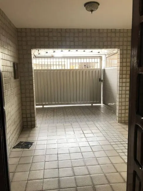 Casa com 3 quartos à venda, 198m2 em Cruz das Armas, Joao Pessoa - PB - imagem 2 Foto 2 de Casa com 3 quartos à venda, 198m2 em Cruz das Armas, Joao Pessoa - PB