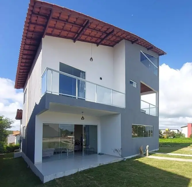 Foto 1 de Casa com 4 quartos à venda, 218m2 em Cha Grande - PE