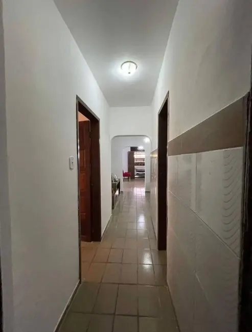 Casa com 7 quartos à venda, 225m2 em Centro, Campina Grande - PB - imagem 5 Foto 5 de Casa com 7 quartos à venda, 225m2 em Centro, Campina Grande - PB
