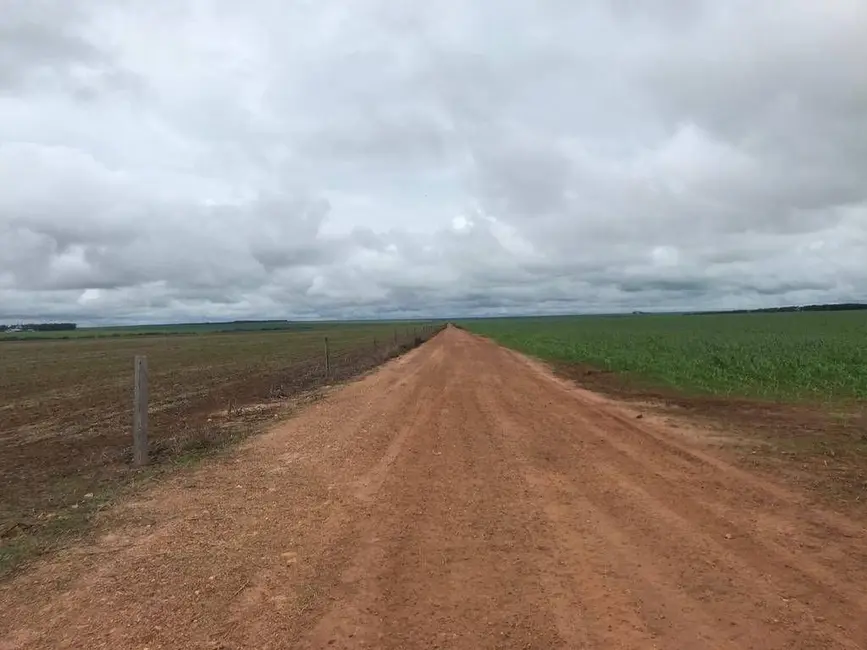 Foto 1 de Fazenda / Haras com 20 quartos à venda, 17800m2 em Agua Boa - MT
