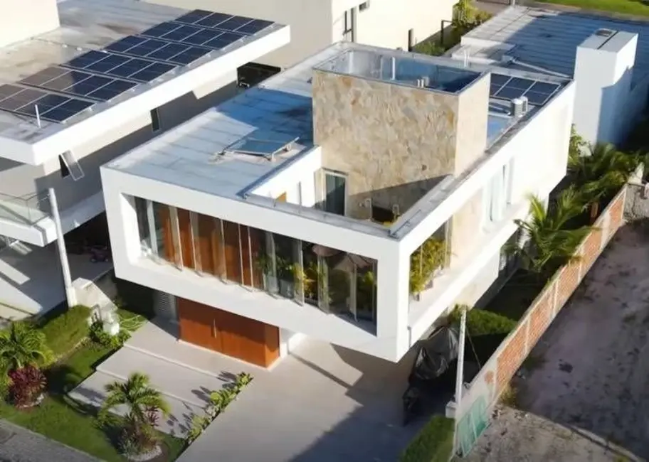 Casa com 4 quartos à venda, 342m2 em Ponta de Campina, Cabedelo - PB - imagem 2 Foto 2 de Casa com 4 quartos à venda, 342m2 em Ponta de Campina, Cabedelo - PB