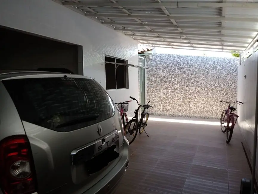Foto 1 de Casa com 3 quartos à venda em Centro, Cabedelo - PB