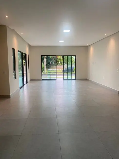 Casa com 4 quartos à venda, 240m2 em Bananeiras - PB - imagem 2 Foto 2 de Casa com 4 quartos à venda, 240m2 em Bananeiras - PB