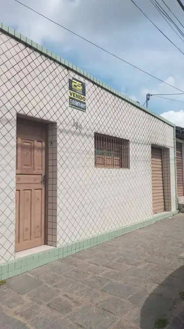 Foto 1 de Casa com 4 quartos à venda, 120m2 em Solanea - PB