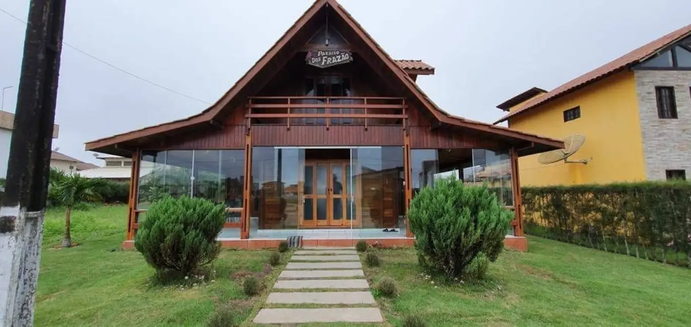Foto 1 de Casa com 3 quartos à venda, 220m2 em Bananeiras - PB