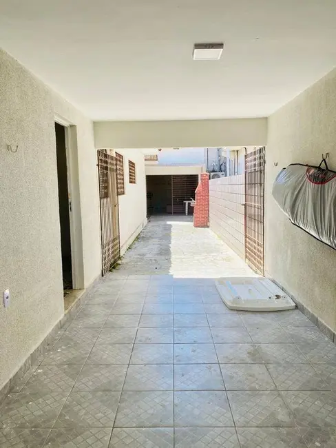 Foto 6 de Casa com 4 quartos à venda, 242m2 em Expedicionários, Joao Pessoa - PB