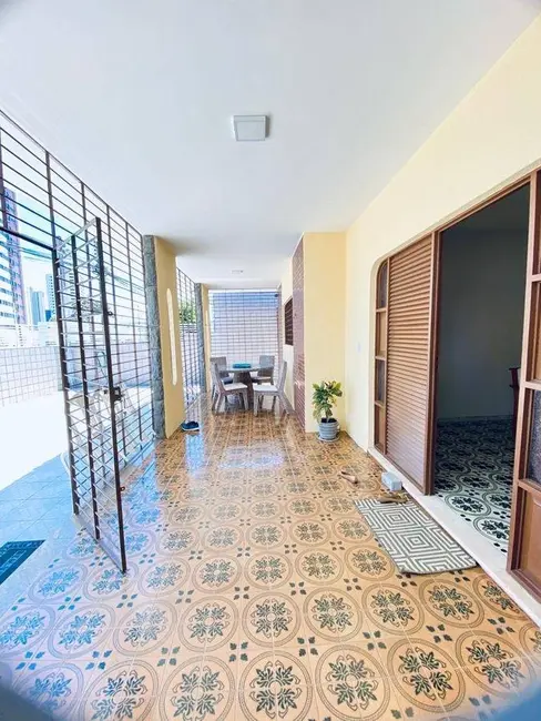 Foto 4 de Casa com 4 quartos à venda, 242m2 em Expedicionários, Joao Pessoa - PB