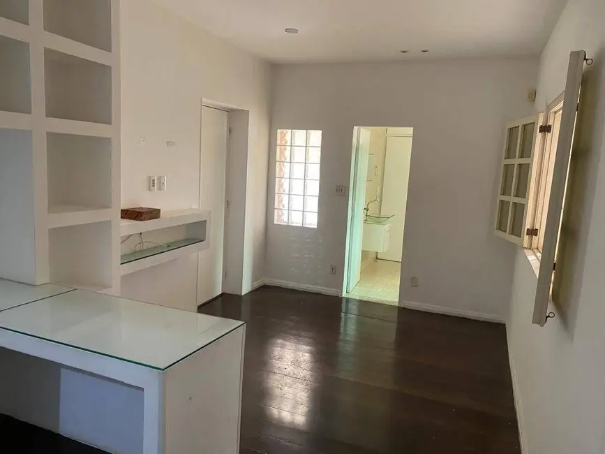 Casa com 3 quartos para alugar, 12m2 em Planalto, Belo Horizonte - MG - imagem 4 Foto 4 de Casa com 3 quartos para alugar, 12m2 em Planalto, Belo Horizonte - MG