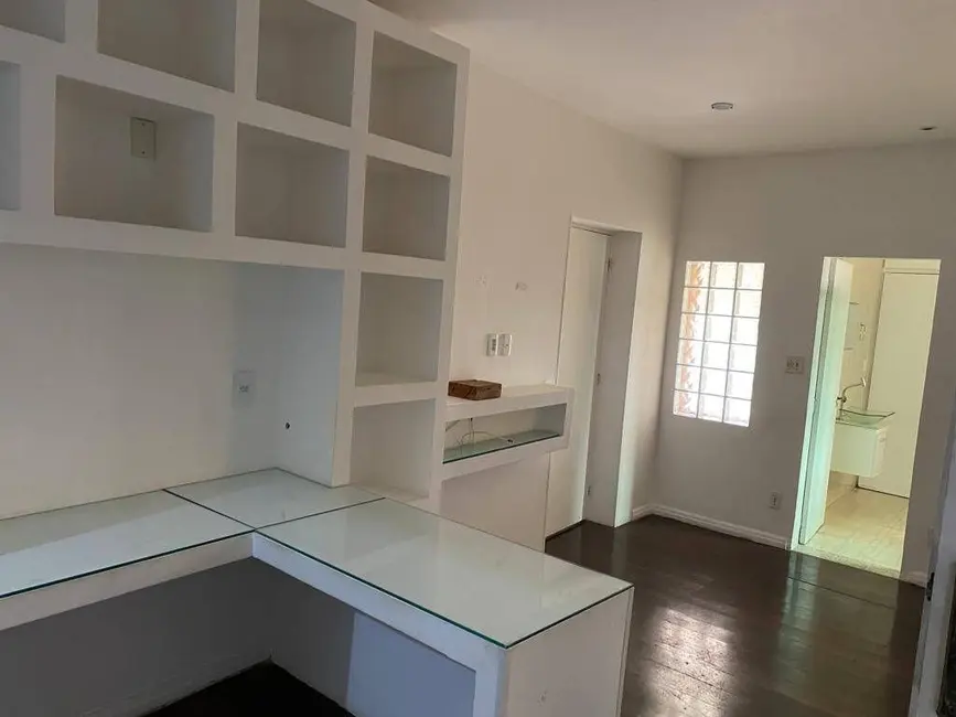 Casa com 3 quartos para alugar, 12m2 em Planalto, Belo Horizonte - MG - imagem 6 Foto 6 de Casa com 3 quartos para alugar, 12m2 em Planalto, Belo Horizonte - MG
