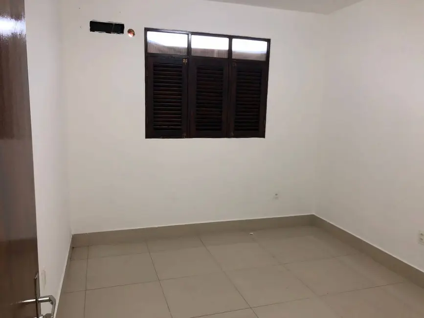 Casa para alugar, 230m2 em Tambauzinho, Joao Pessoa - PB - imagem 8 Foto 8 de Casa para alugar, 230m2 em Tambauzinho, Joao Pessoa - PB
