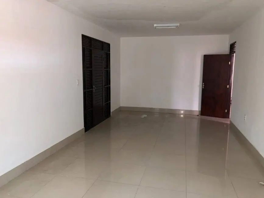 Casa para alugar, 230m2 em Tambauzinho, Joao Pessoa - PB - imagem 4 Foto 4 de Casa para alugar, 230m2 em Tambauzinho, Joao Pessoa - PB