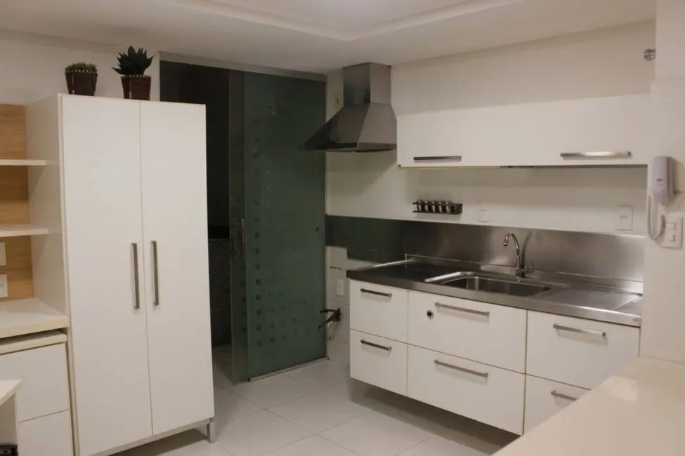 Foto 5 de Apartamento com 3 quartos à venda, 135m2 em Cabo Branco, Joao Pessoa - PB