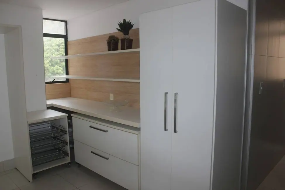 Foto 6 de Apartamento com 3 quartos à venda, 135m2 em Cabo Branco, Joao Pessoa - PB