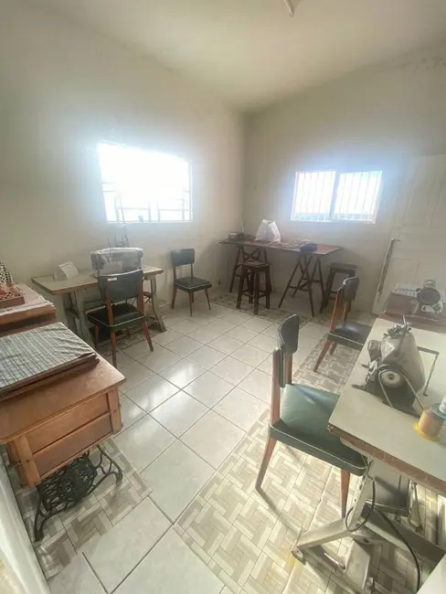 Foto 2 de Casa com 3 quartos à venda, 180m2 em Trincheiras, Joao Pessoa - PB