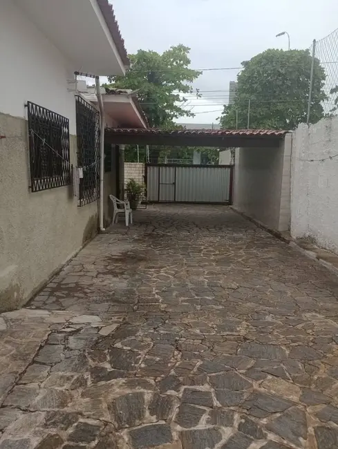 Casa com 3 quartos à venda, 420m2 em Brisamar, Joao Pessoa - PB - imagem 4 Foto 4 de Casa com 3 quartos à venda, 420m2 em Brisamar, Joao Pessoa - PB