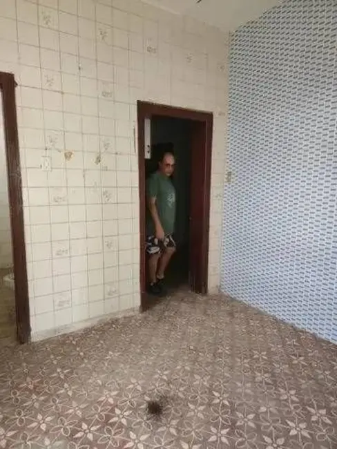 Casa com 3 quartos à venda, 350m2 em Centro, Campina Grande - PB - imagem 6 Foto 6 de Casa com 3 quartos à venda, 350m2 em Centro, Campina Grande - PB