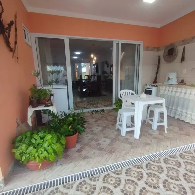 Casa com 4 quartos à venda, 526m2 em Amazônia Park, Cabedelo - PB - imagem 3 Foto 3 de Casa com 4 quartos à venda, 526m2 em Amazônia Park, Cabedelo - PB