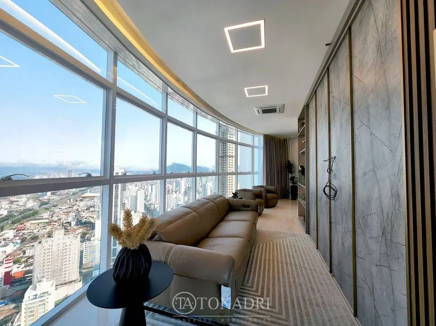 Foto 1 de Apartamento com 4 quartos à venda, 277m2 em Centro, Balneario Camboriu - SC