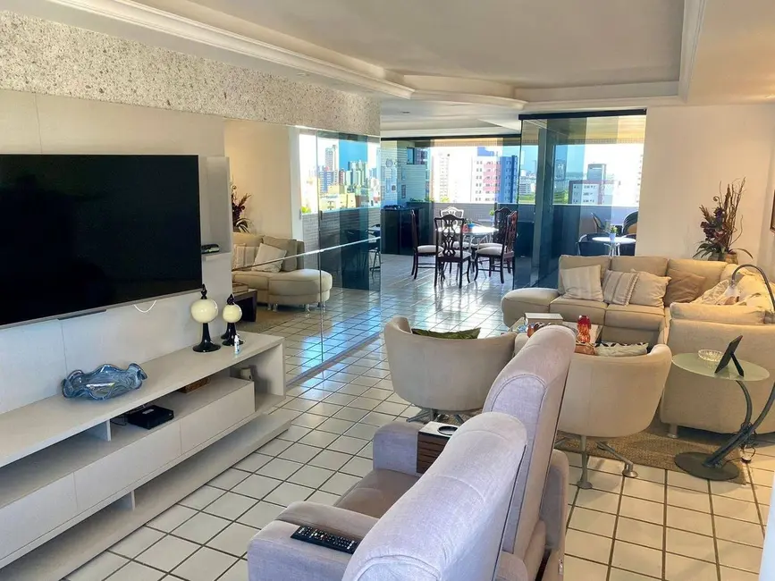 Foto 3 de Apartamento com 4 quartos à venda, 225m2 em Manaíra, Joao Pessoa - PB