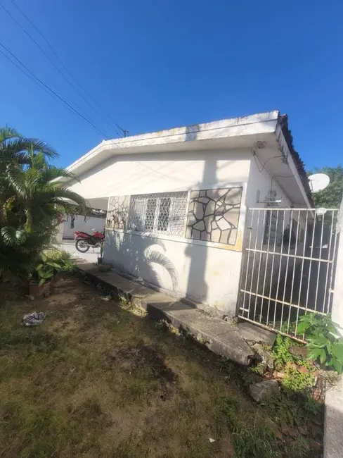 Casa com 3 quartos à venda, 450m2 em Estados, Joao Pessoa - PB - imagem 4 Foto 4 de Casa com 3 quartos à venda, 450m2 em Estados, Joao Pessoa - PB