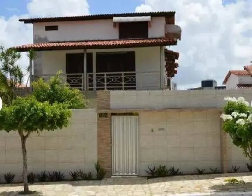 Foto 1 de Casa com 5 quartos para alugar, 400m2 em Altiplano Cabo Branco, Joao Pessoa - PB