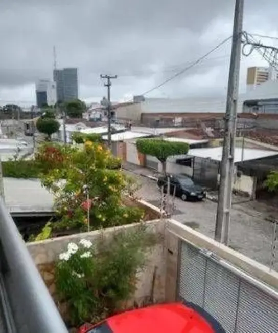 Casa com 5 quartos à venda, 280m2 em José Pinheiro, Campina Grande - PB - imagem 4 Foto 4 de Casa com 5 quartos à venda, 280m2 em José Pinheiro, Campina Grande - PB