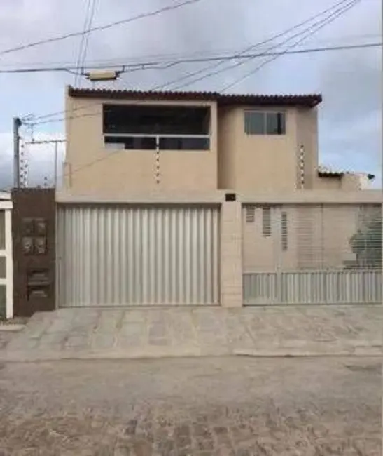 Casa com 5 quartos à venda, 280m2 em José Pinheiro, Campina Grande - PB - imagem 7 Foto 7 de Casa com 5 quartos à venda, 280m2 em José Pinheiro, Campina Grande - PB