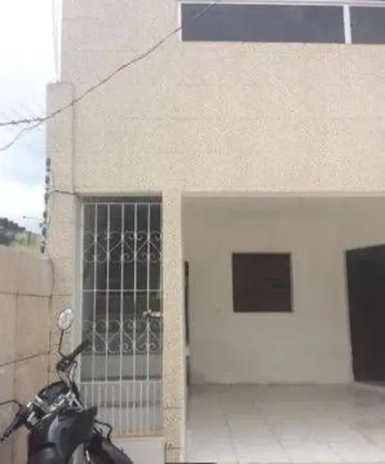 Foto 2 de Casa com 5 quartos à venda, 280m2 em José Pinheiro, Campina Grande - PB