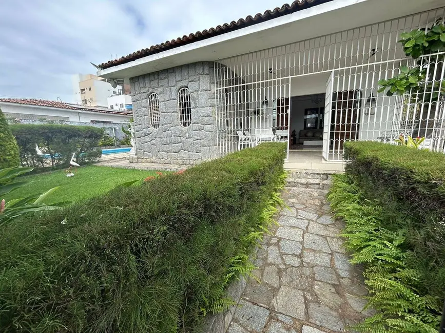 Foto 1 de Casa com 5 quartos à venda, 800m2 em Estados, Joao Pessoa - PB