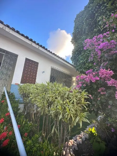 Foto 1 de Casa com 5 quartos à venda, 290m2 em Miramar, Joao Pessoa - PB
