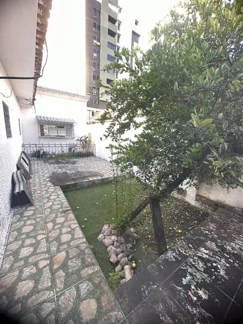 Casa com 5 quartos à venda, 290m2 em Miramar, Joao Pessoa - PB - imagem 3 Foto 3 de Casa com 5 quartos à venda, 290m2 em Miramar, Joao Pessoa - PB