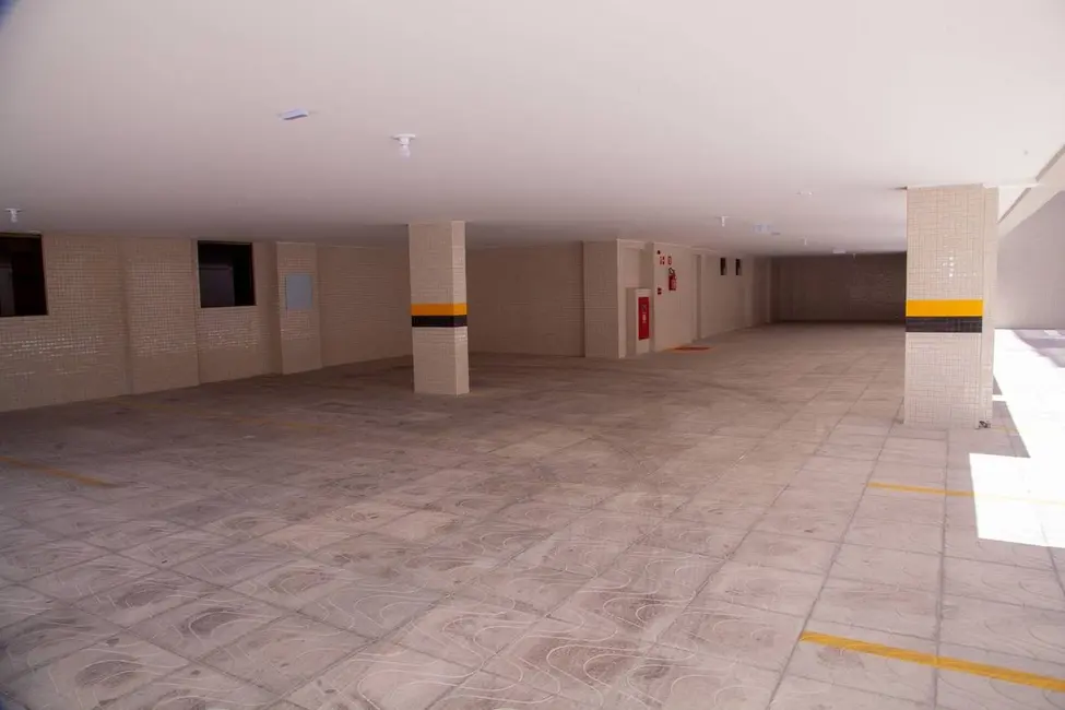 Foto 2 de Apartamento com 2 quartos à venda, 56m2 em Cabo Branco, Joao Pessoa - PB