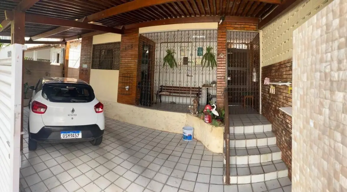 Foto 2 de Casa com 3 quartos à venda, 160m2 em Treze de Maio, Joao Pessoa - PB