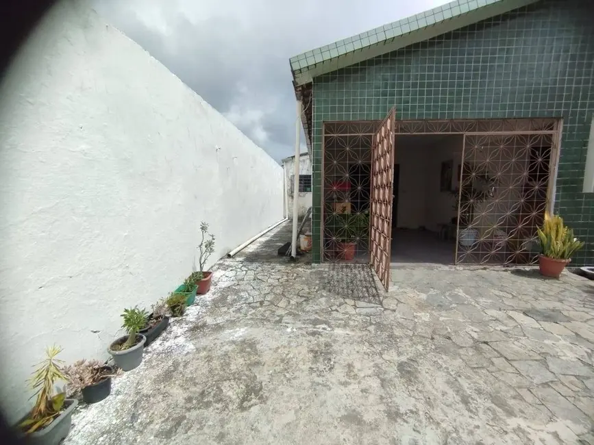 Casa com 3 quartos à venda, 200m2 em Cruz das Armas, Joao Pessoa - PB - imagem 1 Foto 1 de Casa com 3 quartos à venda, 200m2 em Cruz das Armas, Joao Pessoa - PB