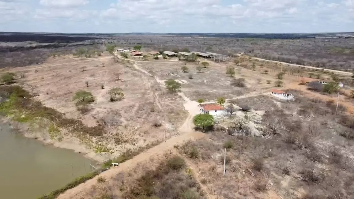 Foto 1 de Armazém / Galpão à venda, 15700000m2 em Centro, Taperoa - PB