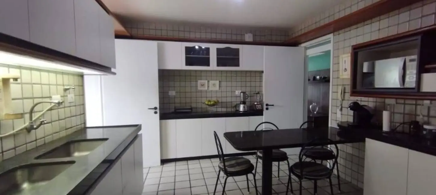 Foto 4 de Apartamento com 5 quartos à venda, 215m2 em Jardim Oceania, Joao Pessoa - PB