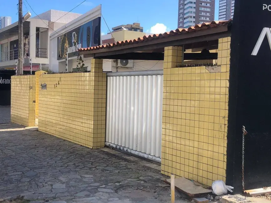 Casa com 4 quartos para alugar, 360m2 em Manaíra, Joao Pessoa - PB - imagem 4 Foto 4 de Casa com 4 quartos para alugar, 360m2 em Manaíra, Joao Pessoa - PB