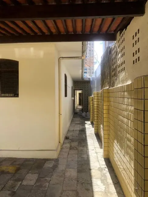 Casa com 4 quartos para alugar, 360m2 em Manaíra, Joao Pessoa - PB - imagem 5 Foto 5 de Casa com 4 quartos para alugar, 360m2 em Manaíra, Joao Pessoa - PB