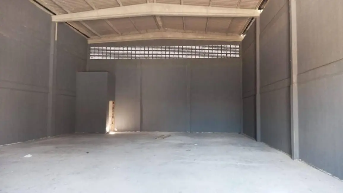 Armazém / Galpão para alugar, 250m2 em Renascer, Cabedelo - PB - imagem 2 Foto 2 de Armazém / Galpão para alugar, 250m2 em Renascer, Cabedelo - PB