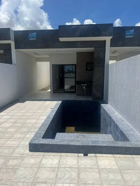 Foto 1 de Casa com 2 quartos à venda, 77m2 em Conde - PB