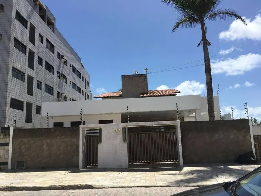 Foto 11 de Casa com 5 quartos para alugar em Bessa, Joao Pessoa - PB