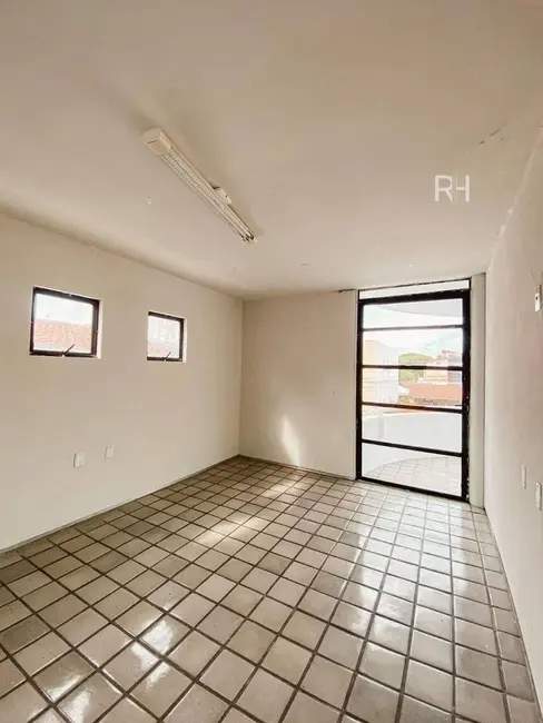 Sala Comercial com 4 quartos para alugar, 370m2 em Manaíra, Joao Pessoa - PB - imagem 9 Foto 9 de Sala Comercial com 4 quartos para alugar, 370m2 em Manaíra, Joao Pessoa - PB