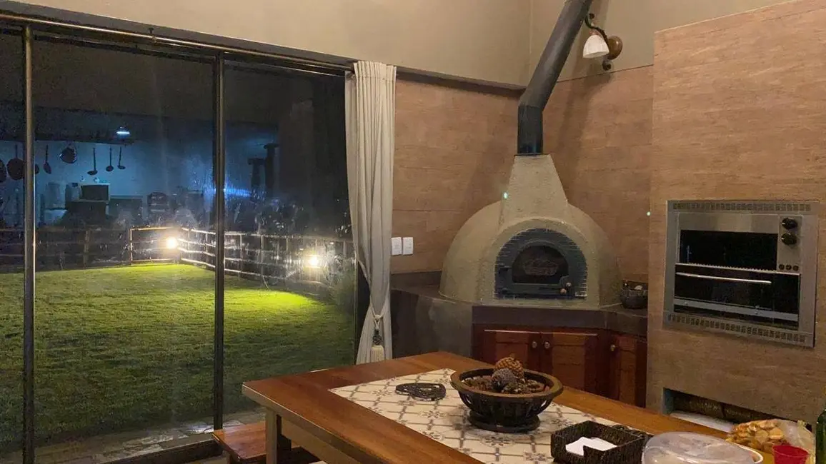 Casa com 3 quartos à venda, 200m2 em Centro, Bananeiras - PB - imagem 6 Foto 6 de Casa com 3 quartos à venda, 200m2 em Centro, Bananeiras - PB