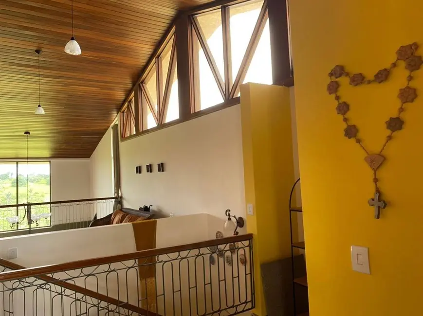 Casa com 3 quartos à venda, 200m2 em Centro, Bananeiras - PB - imagem 2 Foto 2 de Casa com 3 quartos à venda, 200m2 em Centro, Bananeiras - PB