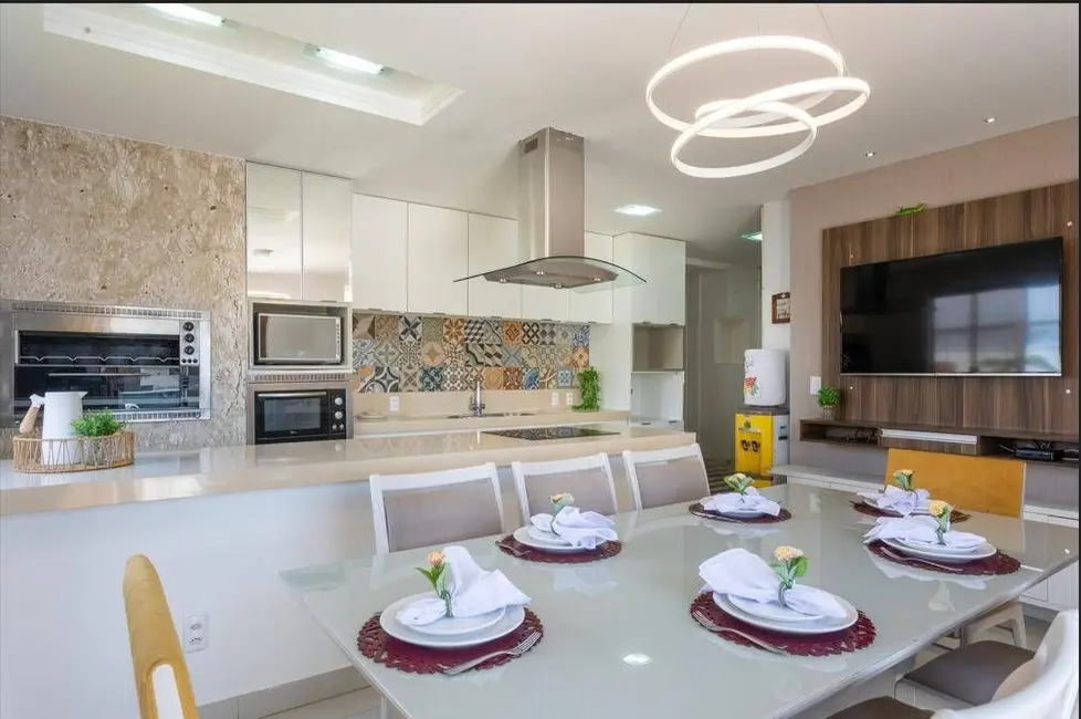 Casa com 5 quartos à venda, 380m2 em Intermares, Cabedelo - PB - imagem 2 Foto 2 de Casa com 5 quartos à venda, 380m2 em Intermares, Cabedelo - PB