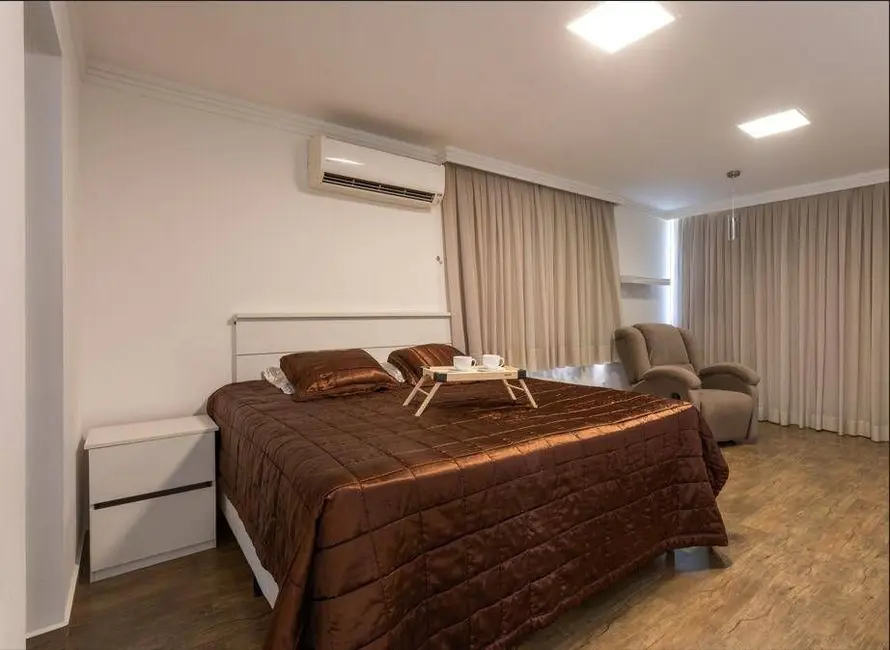 Casa com 5 quartos à venda, 380m2 em Intermares, Cabedelo - PB - imagem 3 Foto 3 de Casa com 5 quartos à venda, 380m2 em Intermares, Cabedelo - PB