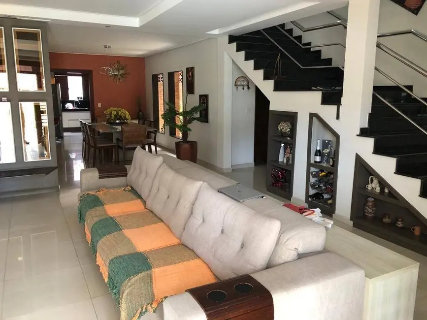 Foto 2 de Casa com 4 quartos à venda, 308m2 em Manaíra, Joao Pessoa - PB