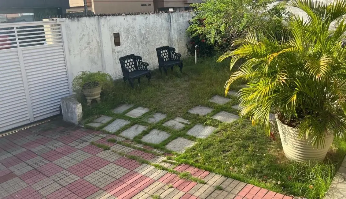 Foto 2 de Casa com 3 quartos à venda, 187m2 em Estados, Joao Pessoa - PB